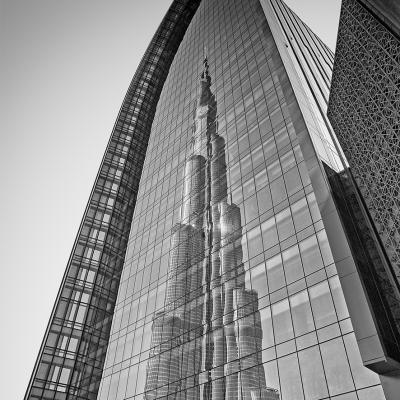 01 Spiegelbild Burj Khalifa Holz Norbert Theley